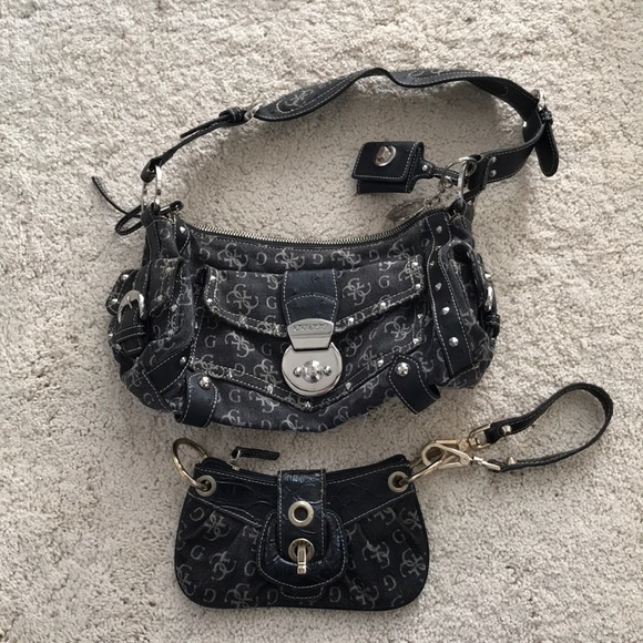 Guess Handbags - GUESS 2 pack wristlet and purse